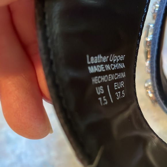 Design Lab black slides ( sz 7.5) - Picture 6 of 9